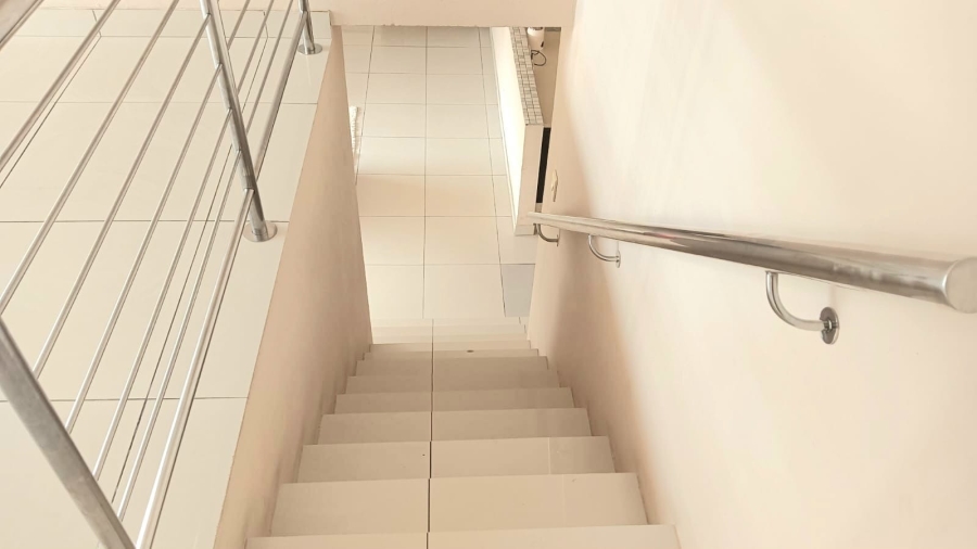 5 Bedroom Property for Sale in Gonubie Eastern Cape